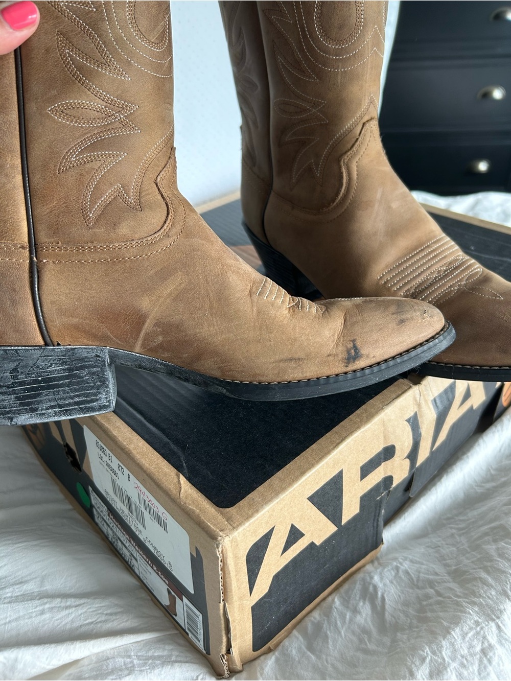 Ariat women’s Brown Leather Western Cowboy Boots - Picture 4 of 6